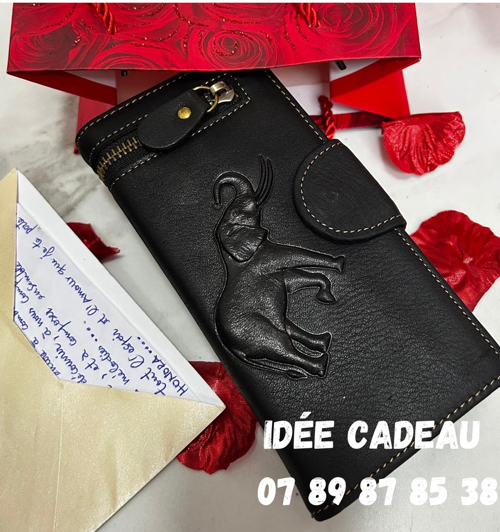 PORTE FEUILLE