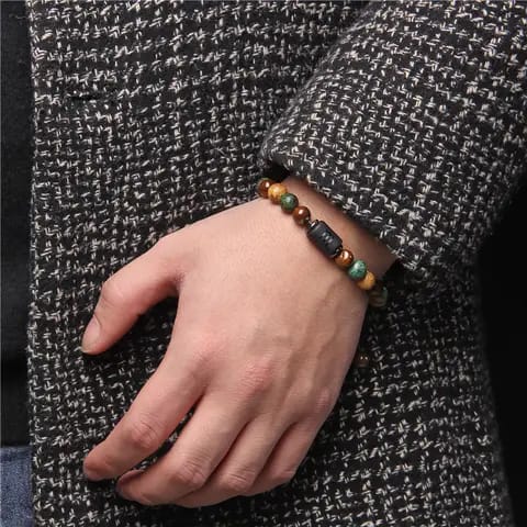 BRACELET EN PIERRE NATURELLE ET EN SIGNE ZODIAQUE