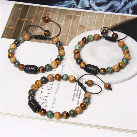 BRACELET EN PIERRE NATURELLE ET EN SIGNE ZODIAQUE