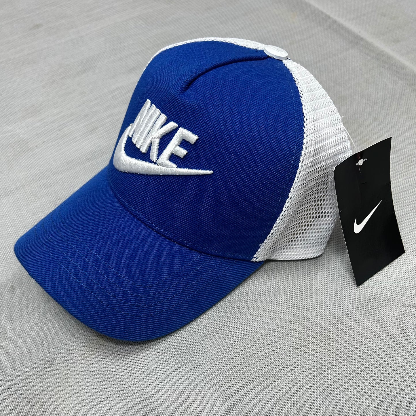 CHAPEAU NIKE